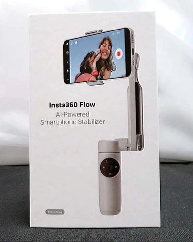 Insta360 Flow Gimbal Stabilizer for Smartphone AI- White (CINSABBA_FLOW01)