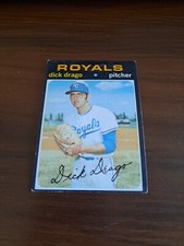 1971 TOPPS BASEBALL CARD # 752 DICK DRAGO ROYALS PITCHER 