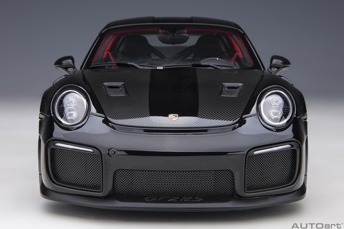 AUTOart 1/18 Porsche 911 991.2 GT2 RS Weissach Package Black/Carbon Black 78186 - Picture 11 of 14
