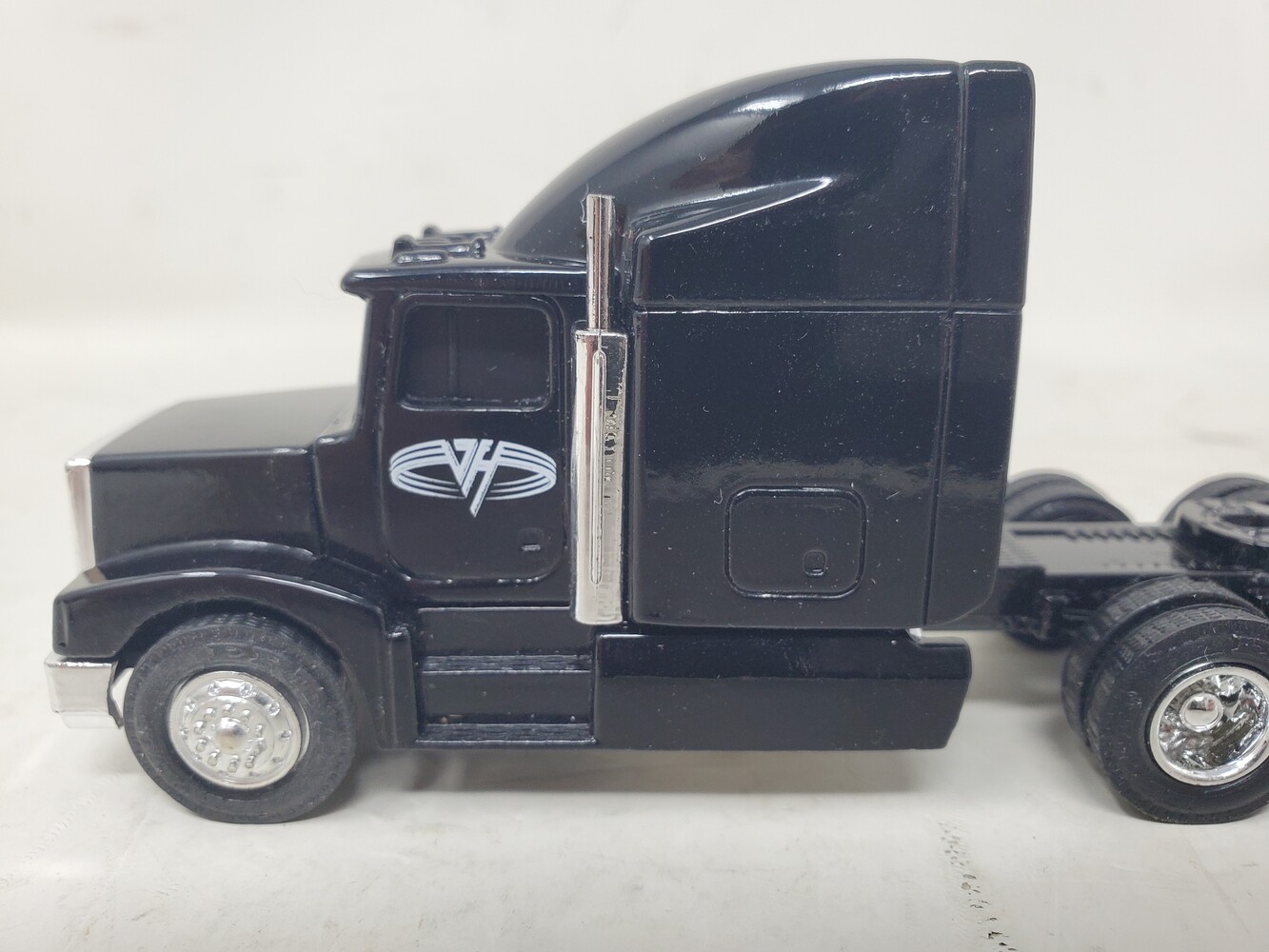 Picture 9 of 24