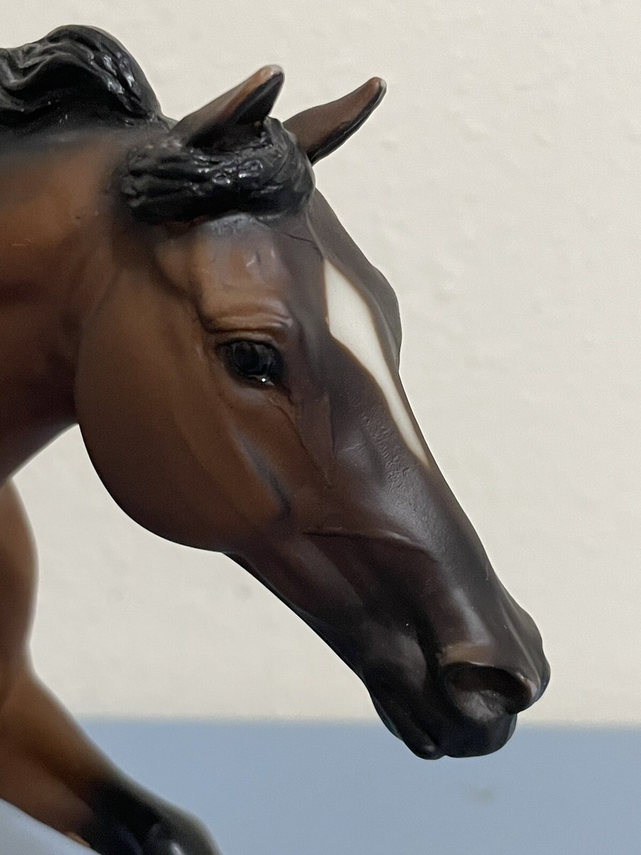 BREYER     NO476シガー　競走馬モデル馬 Breyer 476 Cigar Famous Thoroughbred Racehorse Model Horse