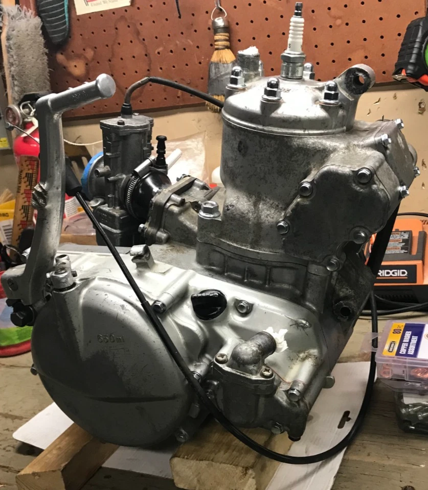 1992 Suzuki RM250 MOTOR **RUNS GOOD!!** +OEM MIKUNI CARB/REEDS ** 1989-1990-1991 - Image 2 of 4