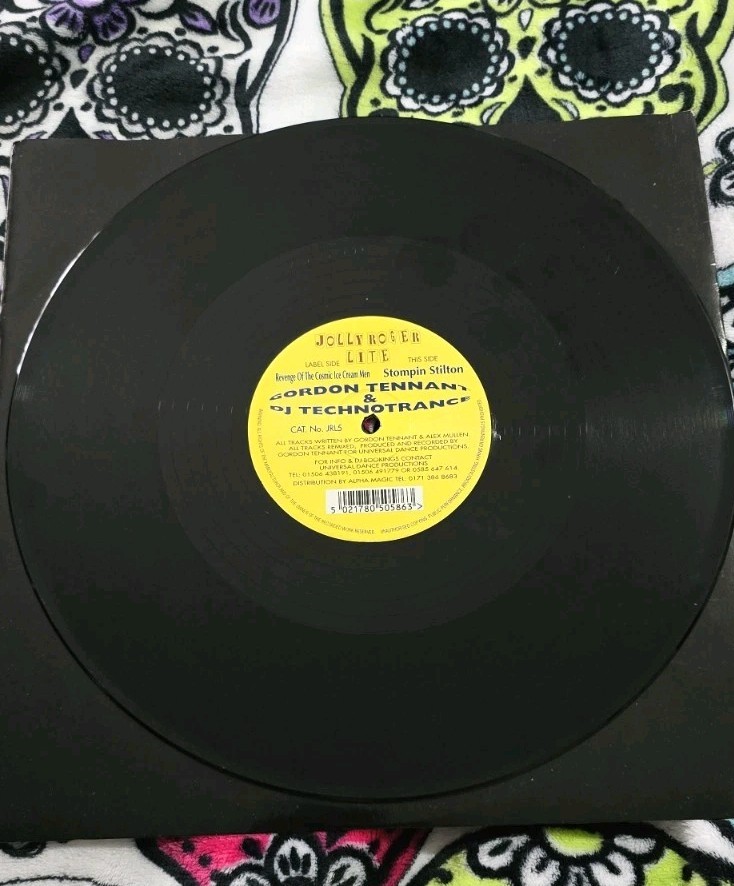 Picture 1 of 2