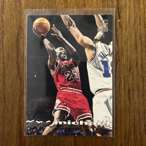 1993-94 Topps Stadium Club - Michael Jordan #169 Chicago Bulls HOF NBA Card