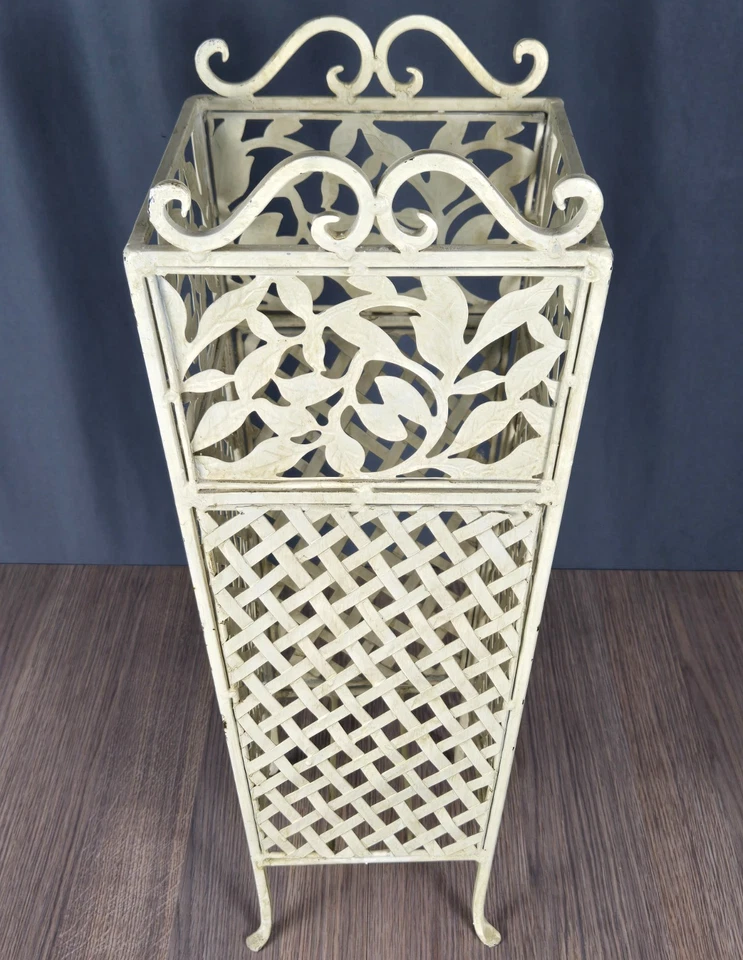 Paraguas bastón de celosía metálica vintage de hierro forjado, estilo campestre francés Foto 2 de 4