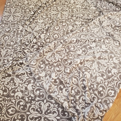 Gray & White Medallion Scroll 87x87 Full Queen Super Soft Blanket SL Home - Picture 20 of 24