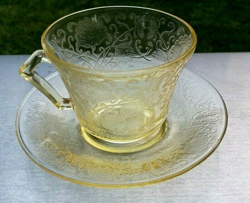 Yellow Florentine # 2 Cup And Saucer - Picture 2 of 8