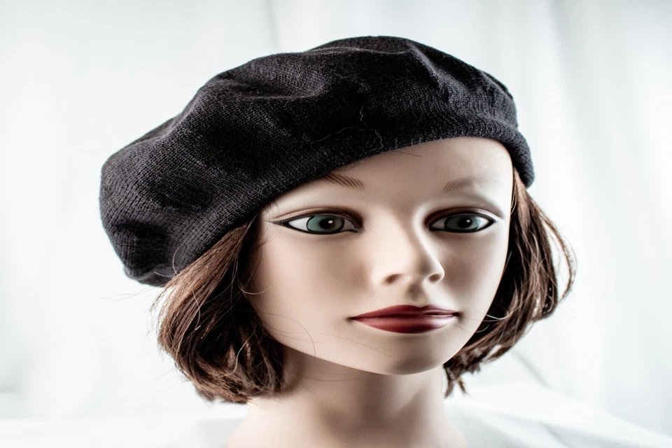 1940's French Wool Blend Vintage Women Black Beret Hat Size M 7 1/8 - Image 4 of 4
