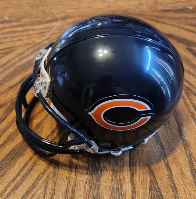 Chicago Bears NFL Riddell 3 5/8 Mini Football Helmet 1990's
