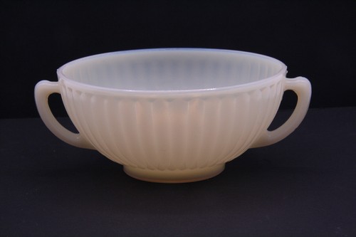 PETALWARE CREMAX Cream Soup Bowls BEIGE 4.5" Set Of 2 MACBETH-EVANS - Picture 12 of 17