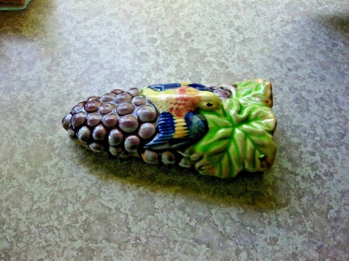 Vintage Bird and Grape Wall Pocket - Picture 2 of 4