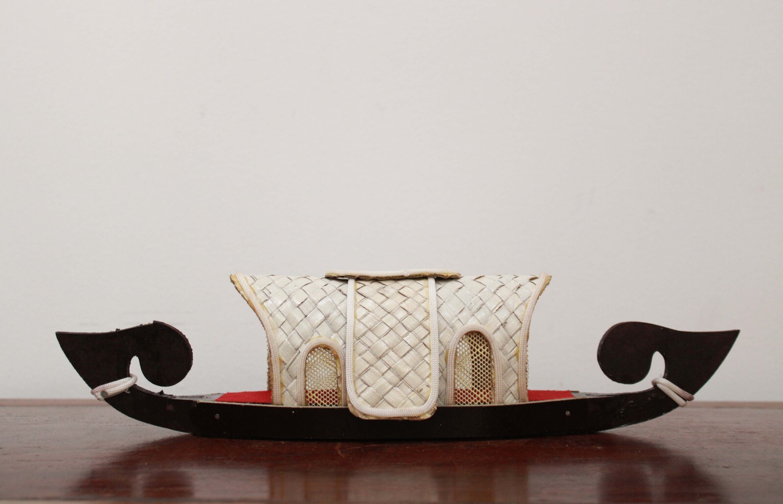 Picture 4 of 5