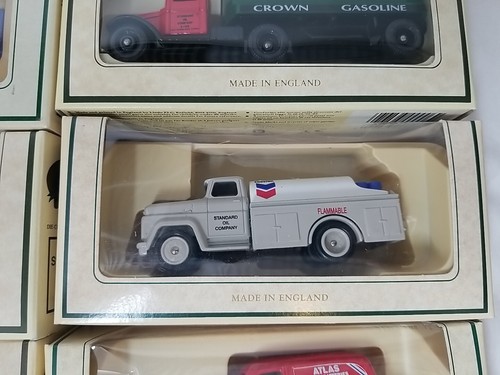 16 Standard Oil/Chevron Die-Cast Commemorative Model Trucks - Maßstab 1:64 - Bild 10 von 18