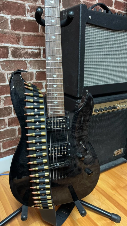 Correa de guitarra bala de latón cuero genuino remache punk rock thrash hecha en EE. UU. Foto 2 de 4