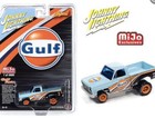 Johnny Lightning 1:64 1980 Chevy Silverado Gulf Zinger Model Car JLCP7370-4B