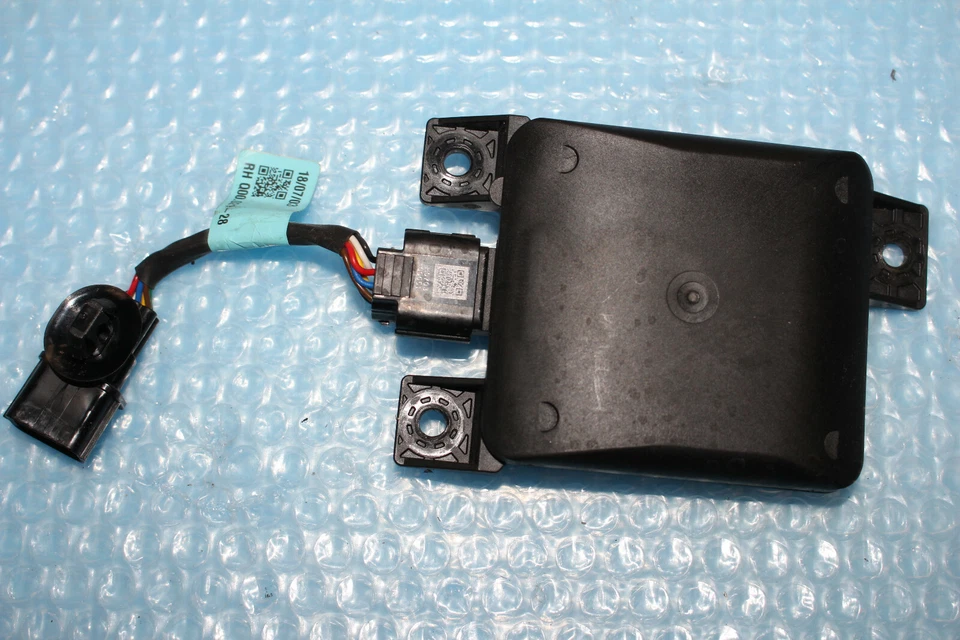 Ssangyong Korando 4 C300 Radar Capteur Angle Mort Assistant Arrière Droite - Photo 1/4