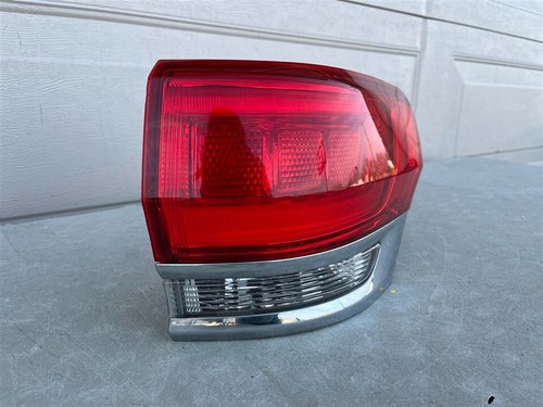 15 16 17 18 19 Jeep Grand Cherokee Tail Light OEM - Picture 2 of 13