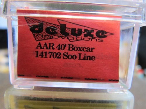 N - Deluxe 141702 - AAR 40' Boxcar, SOO Line 16630 knuckle couplers LN - Picture 2 of 2