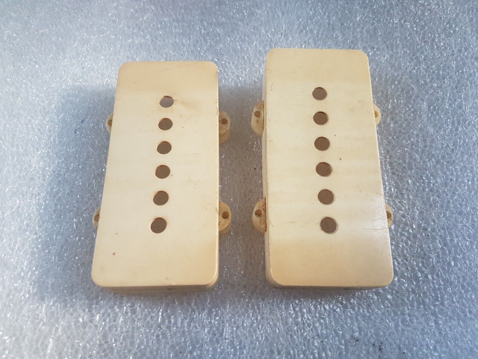 1962 FENDER JAZZMASTER PICKUP COVERS USA - Picture 7 of 9