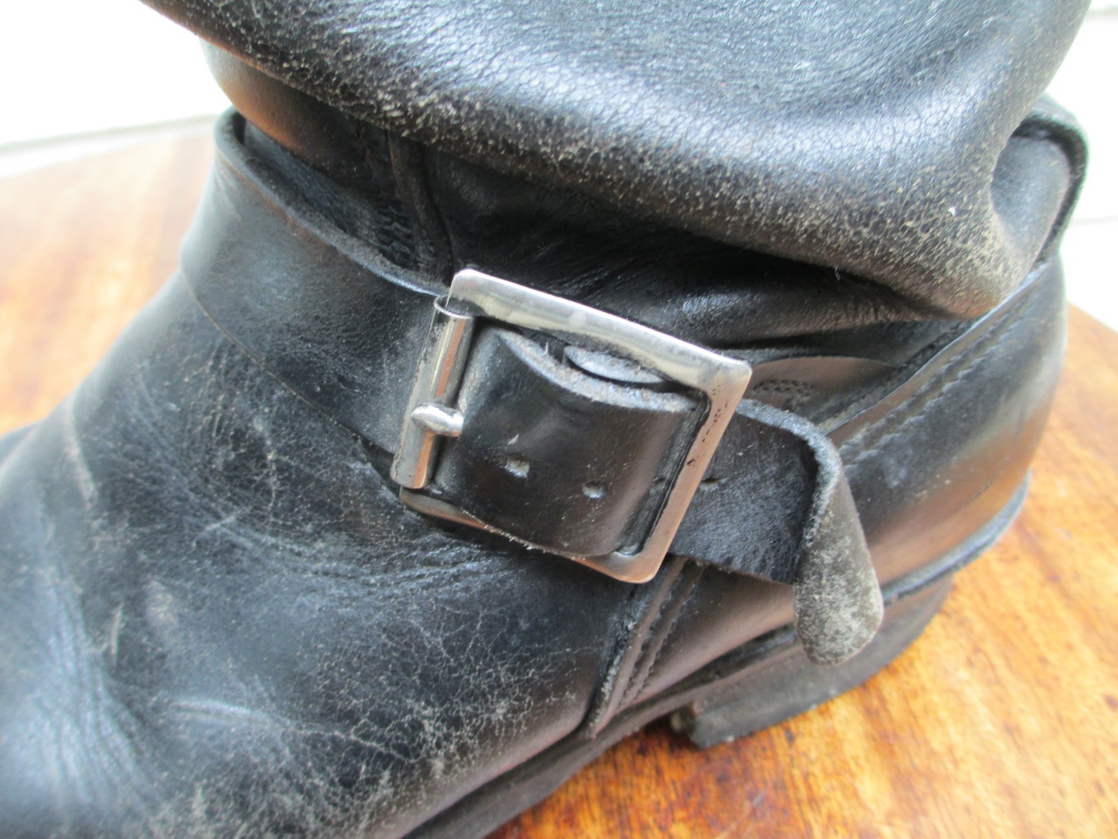 VTG BOOTS RED WING ENGINEER BOOTS VTG 8.5 D Orig Sole & Heel Vertical Tag Great Patina USA 08205d VTG BOOTS RED WING ENGINEER BOOTS VTG 8.5 D Orig Sole & Heel Vertical Tag Great Patina USA 08205d