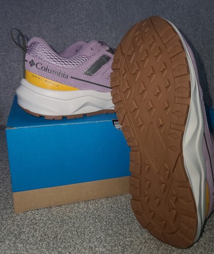 Columbia Women's Size 7.5 Plateau Venture, Shale Mauve/Peatmoss Hicking Shoes. - Picture 2 of 6
