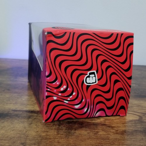 PewDiePie 100 Mil Figur limitierte nummerierte Auflage - Bild 4 von 4