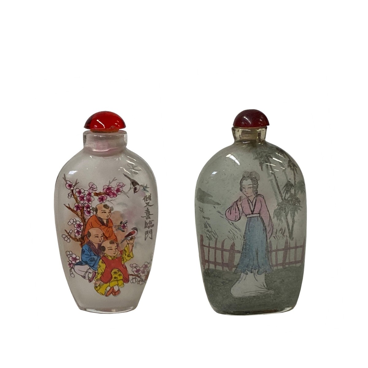 2 x Chinese Glass Snuff Bottle Oriental Scenery People Graphic ws2782S 2 x Chinese Glass Snuff Bottle Oriental Scenery People Graphic ws2782S