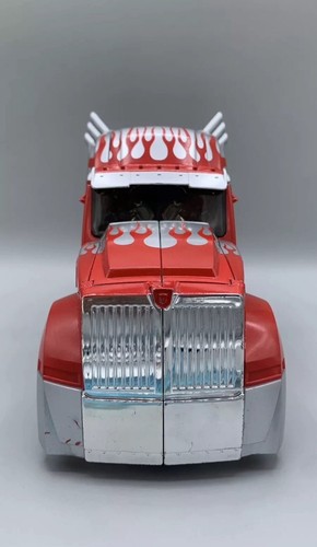 Transformers Age Of Extinction Platinum Edition Silver Knight Optimus Prime - Picture 9 of 12