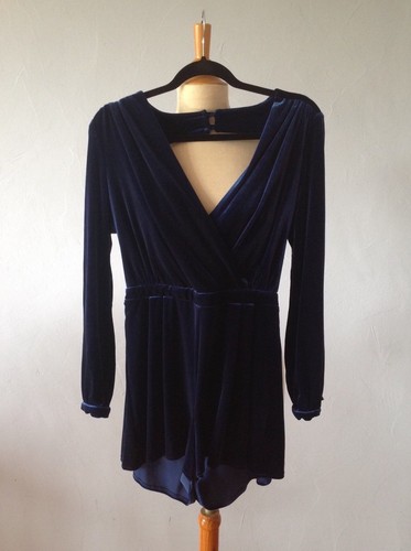TOPSHOP Overall jumpsuite MINI Velours BLEU TAILLE 38 VELVET afficher le titre d'origine TOPSHOP Overall jumpsuite MINI Velours BLEU TAILLE 38 VELVET afficher le titre d'origine