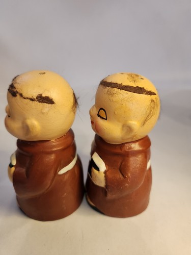 Vintage Monk Friar Salt Pepper Shakers Made in Japan Applied Hair - Picture 4 of 5