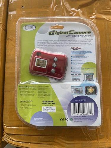 Red Digital Camera Preview Screen 3-IN-1 Shoot Video Clips PC Web Cam Share - Picture 2 of 2