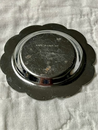 Soporte de té vintage colador forma tetera platillo cadena punta tulipán hecho en Inglaterra - Imagen 3 de 7