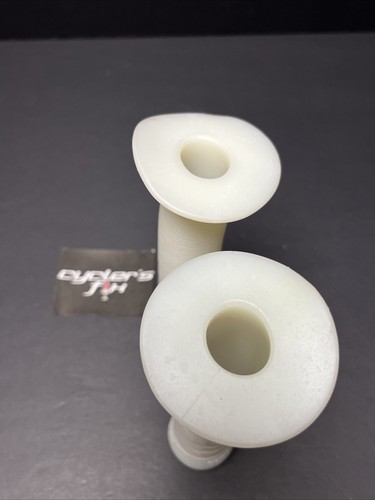 NOS Volume Missile Frost Bmx Grips Fit: Haro Redline Dk Se Powerlite Schwinn Gt - Picture 22 of 24