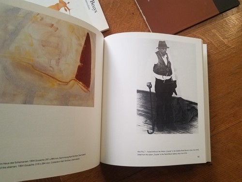 Lot of 3 Joseph Beuys: Early Watercolors/Und Die Medizin/art catalog sculpture - Picture 11 of 23