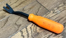 Matco Tools Upholstery Panel Body Trim Interior Clip Pry Bar Removal Bent U