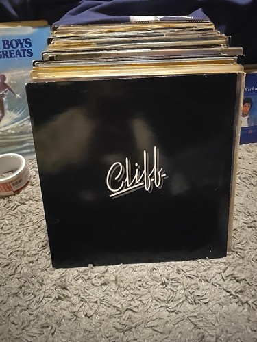 Cliff Richard - Cliff Richard Singles Sampler- Rare LP - 1982 - Read Description