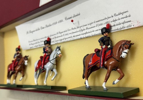 Zinnfiguren: Regno delle due Sicilie, Carabinieri a cavallo. ORIGINAL BOX. - Picture 2 of 2