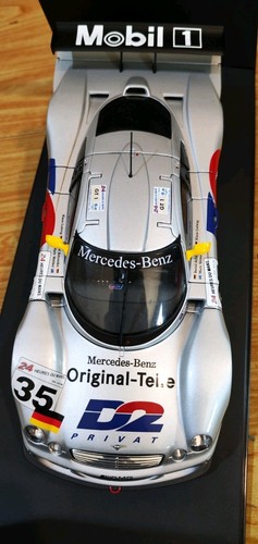 AutoArt 18 Mercedes-Benz CLK LM GTR #35 Bernd Schneider Klaus Ludwig Mark Webber - Picture 4 of 12