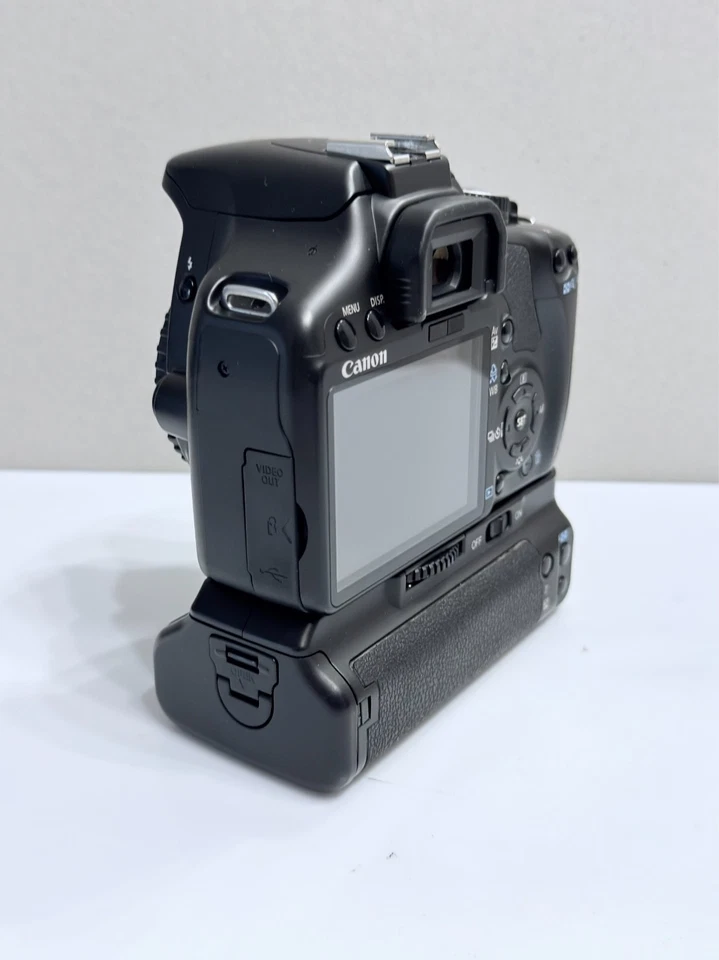 Digitalkamera Canon EOS 450D / 12.2 MP SLR / Live View mit Batteriegriff - Bild 4 von 4