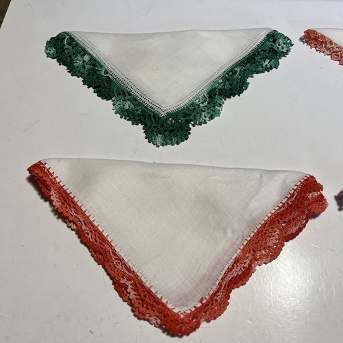 Vtg Women’s Tatted & Crocheted Handkerchiefs Lot of 8 MCM - Picture 2 of 8