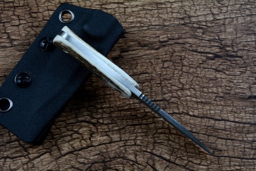 Cuchillo fijo TWOSUN TS150 hoja de Damasco mango de cuerno espiga completa con funda Kydex - Imagen 3 de 5