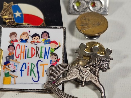 Grandpa's Junk Lot of Pins, Lapel, Flags, Fraternal, 4H, Fun, Political, 35+ - Picture 9 of 16