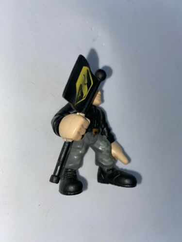 Hasbro Gi Joe Combat Heroes Flint Figure 2.25 in Tall! - Picture 3 of 8