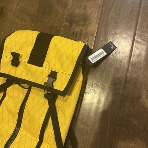 Mission Workshop Hauser 14L Weatherproof Hydration Pack Yellow *Bag Only * - Picture 2 of 8