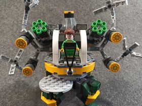 LEGO Marvel Super Heroes (76059) Doc Ock's Tentacle Trap And (76140) With Figure