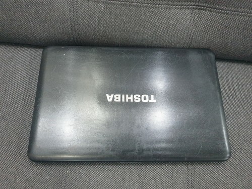 G926 TOSHIBA SATELLITE C850-1LV, 15.6" won't turn on spares or reapirs - Picture 9 of 12