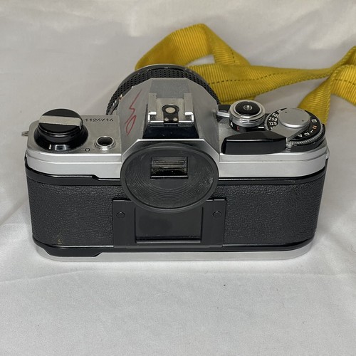 Canon AE-1 35mm SLR Film Camera w/ 50mm f/1.8 Lens Look 👀 - Picture 3 of 8