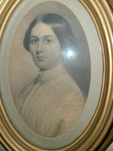 Antique oval frame w black & white portrait photograph, Caroline Irwin Purviance - Picture 12 of 14