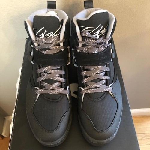 Rare Jordan Flight 45 TRK, Men's Size 10.5, Brand New in Box, Black, 467927 003 - Picture 2 of 9