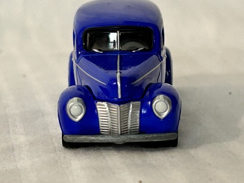Johnny Lightning 1:64 Scale Woodys & Panels 1940 Ford, Blue - Picture 7 of 12